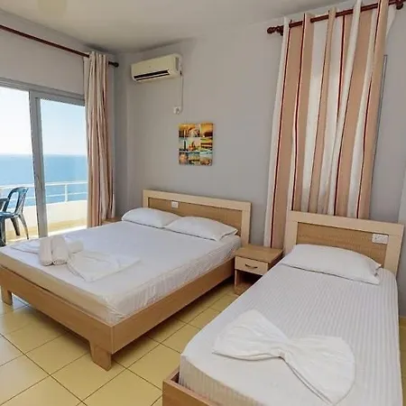 Fly Hotel 3*